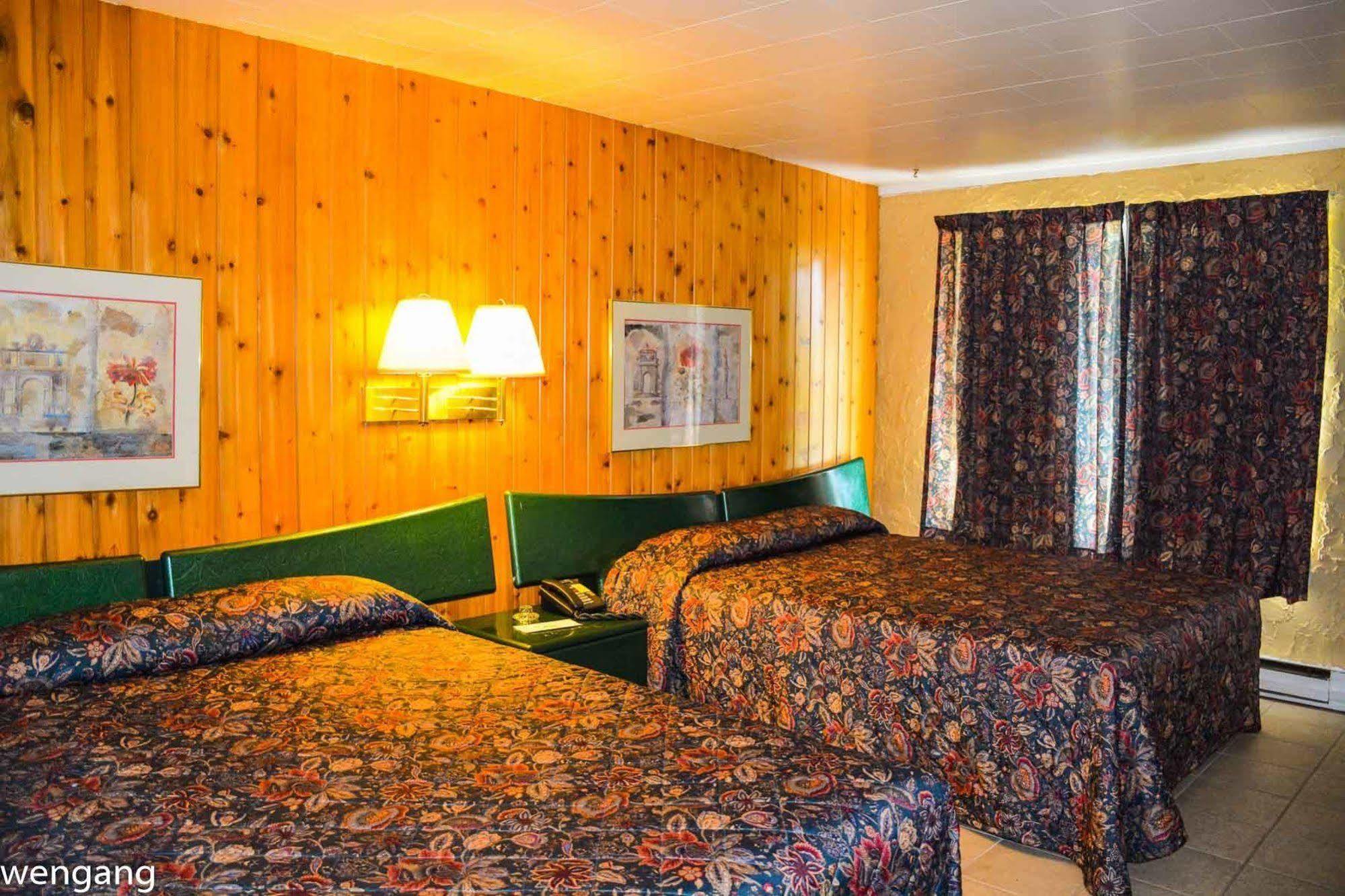 Auberge Godard Nominingue Екстер'єр фото