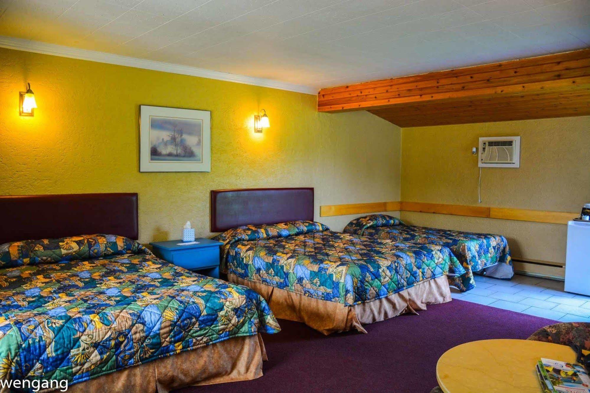 Auberge Godard Nominingue Екстер'єр фото
